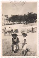 Retrato de Maria Teresa e Maria Francisca Moreira Valadão na Praia