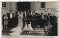 Retrato do <span class="hilite">Casamento</span> de Ponceano Valadão e Virgínia Barcelos - à saída da Igreja da Conceição 