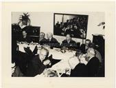 Almoço da Confraternização na Casa dos Açores: Na mesa de honra, Brigadeiro Souto Maior (Presidente), Brigadeiro Macieira Santos, Medeiros, Engenheiro João Frederico Sousa, Dr. <span class="hilite">Joaquim</span> Corte-Real e Amaralq