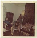 Retrato de Grupo em Nova Iorque - Sala de Estar - Sara Moreira Valadão 