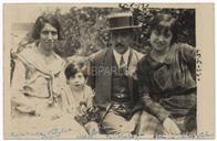 Retrato de Francisco Valadão, Alda Valadão, Maria Emília Valadão Pereira e Mili Pereira