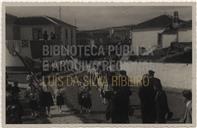 Inauguração do Monumento e Lápide na Casa onde viveu Francisco <span class="hilite">Ferreira</span> Drummond - Cortejo de Homenagem - Mocidade Portuguesa Feminina, Cândido Forjaz, Francisco valadão, Corte-Real e Amaral, Manuel Sousa Menezes, Coronel João Alpoim, Major Frederico Lopes.