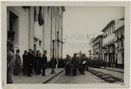 Retrato da recepção do Secretário José Frederico Ulrich - Cumprimentos na Rua Direita - Joaquim Corte-Real e Amaral, Francisco Valadão