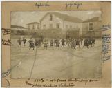 Retrato no Lawn Tennis Club - Henrique Valadão, Ramiro Machado, Alexandra Medeiros, Evangelina Machado Valadão, Jorge Forjaz, Aurélio Quintanilha, Manuel Medeiros, Georgina Forjaz, Maria Gabriela 