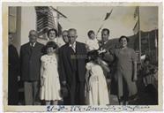 Retrato de Família, nos Biscoitos na 2.ª Feira de Bodo - Rosália das Mercês Flores Brasil. Eugénio Gaspar Valadão, Maria Eugénia Brasil Valadão, João Maria Martins Caldeira, Maria Filomena Brasil Valadão Caldeira, Francisco Valadão, Maria Teresa Moreira  Valadão, Maria Margarida Brasil Valadão, António Simas da Costa e o filho de ambos. 