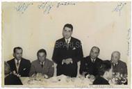 Retrato de Teotónio Pires a discursar num convivio - João Menezes, Teles Loiro Rodrigues, Capitão do Porto, Gonçalves, Coronel Silva Leal