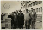 Retrato no Aeródromo das Lajes - Evangelina Valadão, Ramiro Valadão, Francisco Valadão, Luís Lima, Eliseu Pato François, João Botelho 