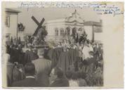 Procissão do Senhor dos Passos na Vila Nova em 1957 - Cristo Carregando a Cruz (andor), Nossa Senhora das Dores (andor)