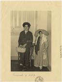 Retrato de Maria Teresa e Maria Francisca - Festa de Carnaval de 1957