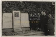 Comemorações Garrettianas - Inauguração da Glorieta de pedra e bronze no Jardim Público de Angra - Professor Almeida Garrett, Dr. Manuel de Sousa Menezes e Dr. Anselmo da Silveira 