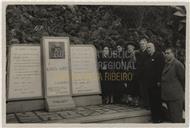 Comemorações Garrettianas - Inauguração da Glorieta de pedra e bronze no Jardim Público de Angra - Professor Almeida Garrett, Dr. Manuel de Sousa Menezes e Dr. Anselmo da Silveira 