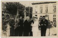 Inauguração da Estátua de Álvaro Martins Homem na Praça da Restauração pelas Comemorações Henriquinas - Francisco Valadão, Teotónio Pires, Contra Almirante Quintanilha de Mendonça Dias