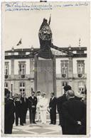 Inauguração da Estátua de Álvaro Martins Homem na Praça da Restauração pelas Comemorações Henriquinas - Francisco Valadão (discursando em nome do Instituto Histórico da Ilha Terceira), Teotónio Pires, Contra Almirante Quintanilha de Mendonça Dias