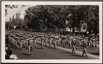 Parada militar na Avenida da Liberdade