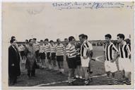 Retrato de Equipas de Futebol - Lusitânia e Vila Novense - Cumprimentos 