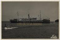 Retrato de Navio na Baía de Angra 