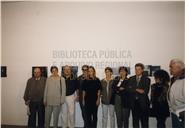 José Mendonça Brasil e Ávila com um grupo de amigos numa exposição